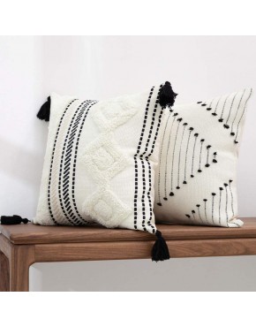 Set of 2 Morocco Boho Throw Pillow Covers 18x18 Tufted Woven Square Decorative Pillows Cover Neutral Farmhouse Throw Pillows for Couch Bed Modern Accent Home Decor Black Yellowy Cream