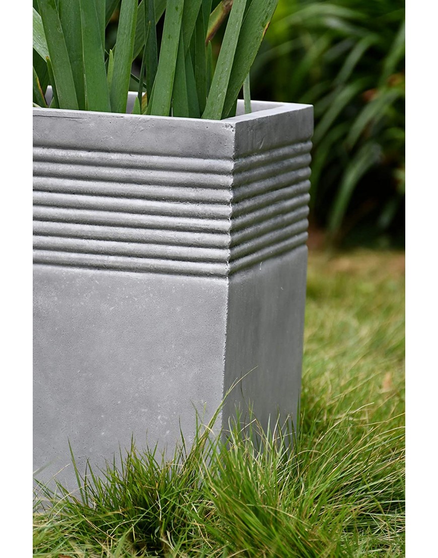 Kante RF0128B-C80021 Lightweight Modern Square Outdoor Small Planter 15 x 15 x 15 Natural Concrete