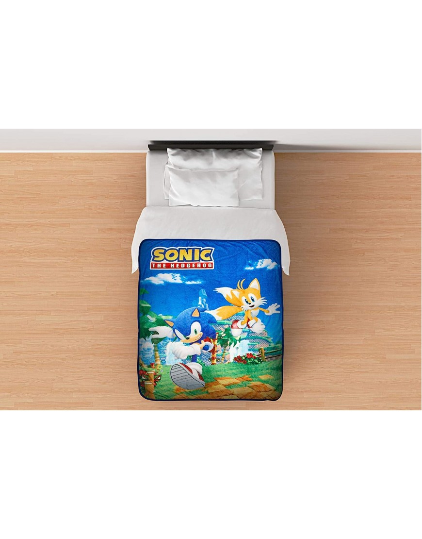 Sonic The Hedgehog Sonic & Tails Large Fleece Throw Blanket | Official Sonic The Hedgehog Collectible Blanket | Measures 60 x 45 Inches