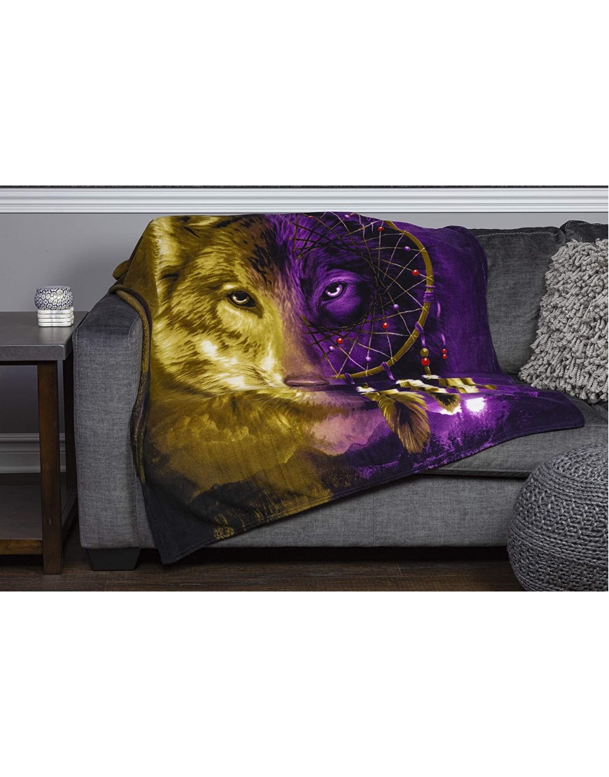 Wolf Dreamcatcher Super Soft Plush Fleece Throw Blanket