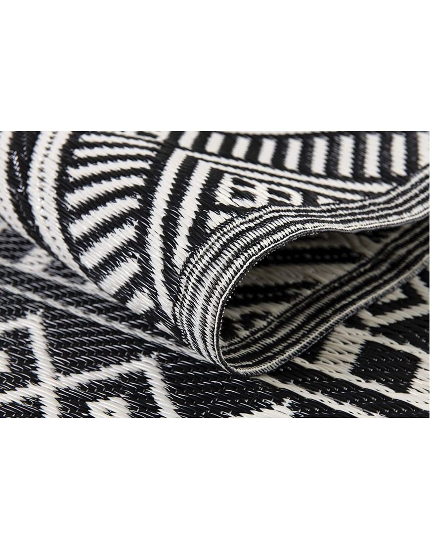 Beverly Rug Outdoor Reversible Plastic Area Rug 7'10 x 10' Texas Black White